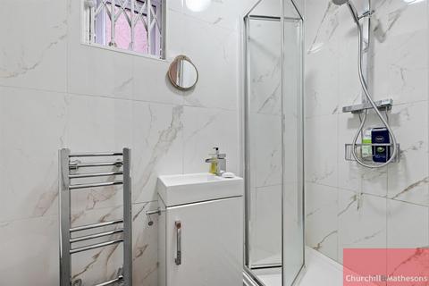 4 bedroom semi-detached house for sale, Bowes Road, London