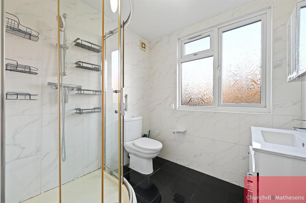 CHMAA - 37 Bowes Road - Shower Room B3 (1).jpg