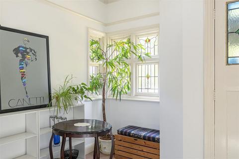 undefined, Woodberry Grove, London, N4
