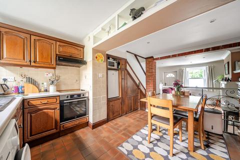 2 bedroom terraced house for sale, High Street, Redhill RH1