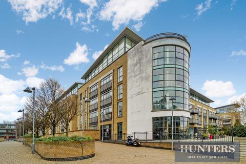 1 bedroom flat for sale, Town Meadow, Brentford