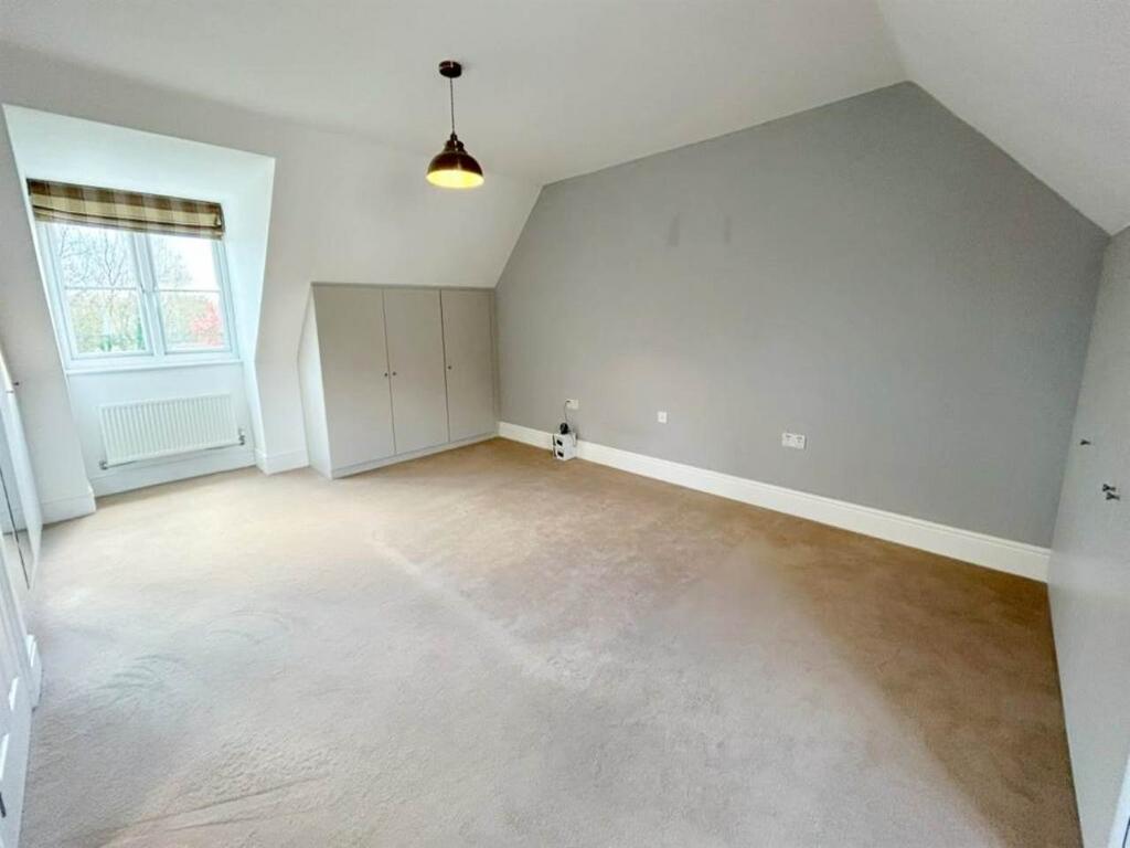 Master bedroom1