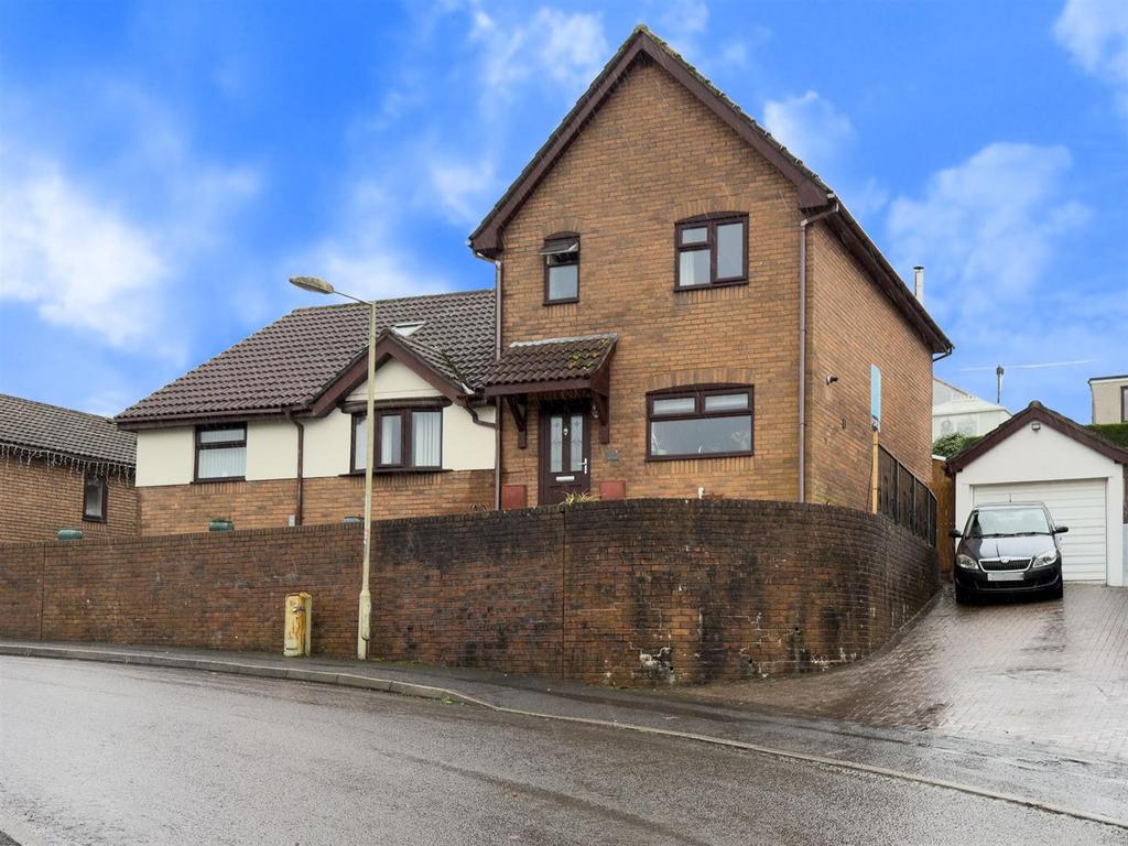 7 Coed Y Canddo Road.jpg