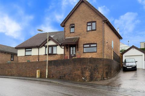 3 bedroom semi-detached house for sale, Coed-Y-Canddo Road, Pontypool NP4