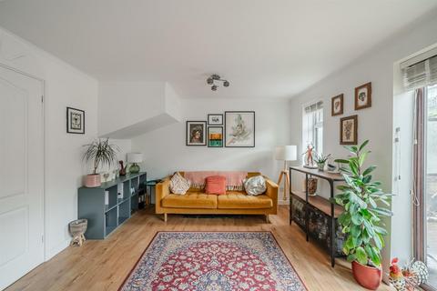 3 bedroom semi-detached house for sale, Coed-Y-Canddo Road, Pontypool NP4