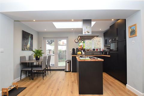 3 bedroom terraced house for sale, Tollergate, Old Town, Scarborough, North Yorkshire, YO11