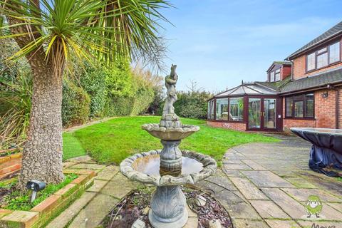 5 bedroom detached house for sale, Very Large Extended Family Home