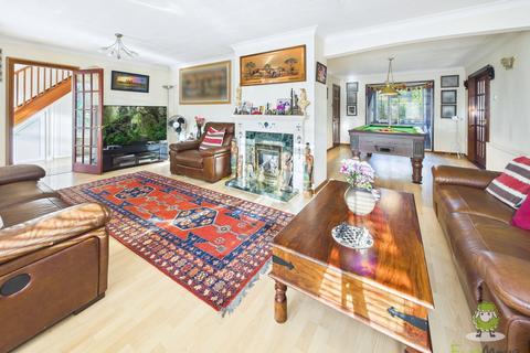 5 bedroom detached house for sale, Very Large Extended Family Home