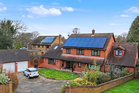 5 bedroom detached house for sale, Substantial over 3000 square foot, energy efficient, 5 bedroom family home