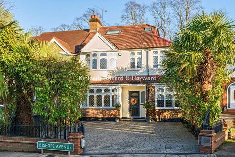 5 bedroom semi-detached house for sale, Bishops Avenue, Bromley, BR1