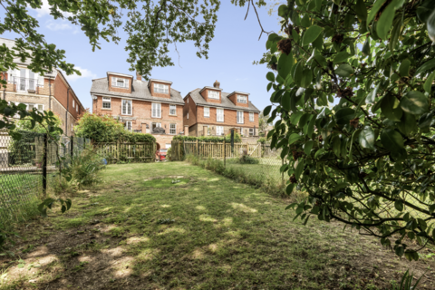 undefined, Mutton Hall Hill, Heathfield TN21