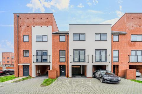 3 bedroom townhouse for sale, Davidson Close, Ipswich, IP2