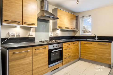 2 bedroom flat for sale, Red Lion Court, Great North Road, Hertfordshire, AL9
