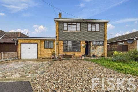 3 bedroom detached house for sale, Hannett Road, Canvey Island, SS8