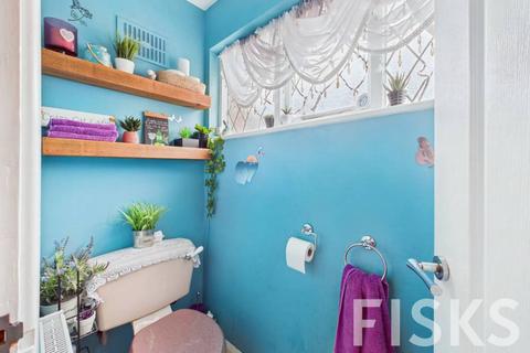 3 bedroom detached house for sale, Hannett Road, Canvey Island, SS8