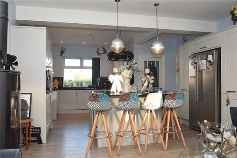5 bedroom detached house for sale, Scalby Avenue, Newby, Scarborough, North Yorkshire, YO12