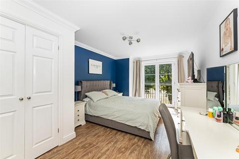 2 bedroom apartment for sale, Coldstream Road, Caterham CR3