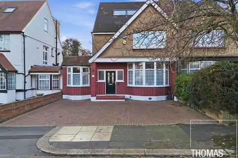 4 bedroom end of terrace house for sale, Colne Road, London, N21