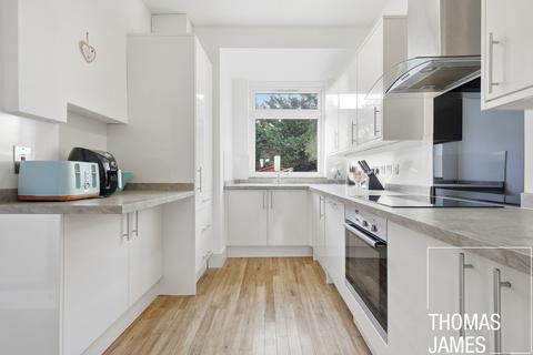 4 bedroom end of terrace house for sale, Colne Road, London, N21