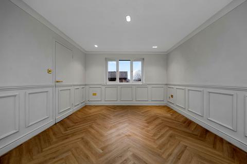 2 bedroom flat for sale, Gandhi Close, E17