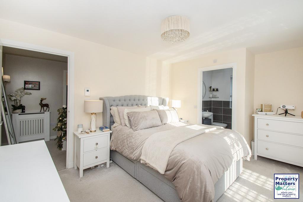 Main Bedroom