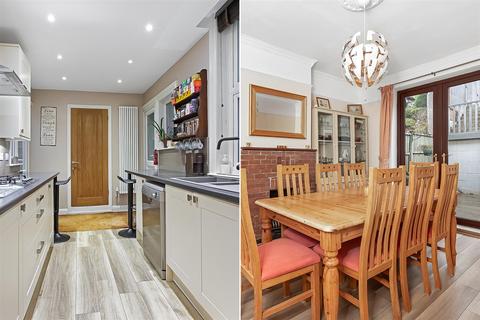 undefined, Croydon Road, Caterham CR3