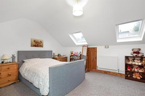 undefined, Croydon Road, Caterham CR3