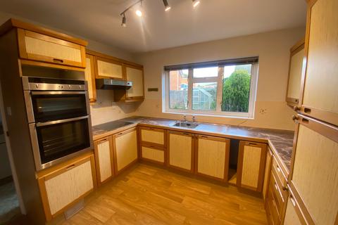 4 bedroom link detached house for sale, Seer Green, Beaconsfield HP9