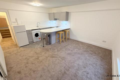 Studio for sale, Honey Lane, Hertford