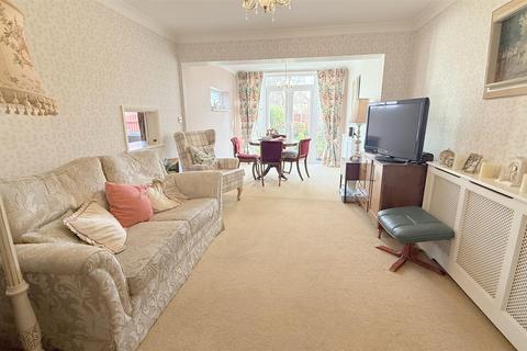 2 bedroom semi-detached bungalow for sale, Jones Road, Goffs Oak