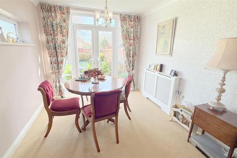 2 bedroom semi-detached bungalow for sale, Jones Road, Goffs Oak