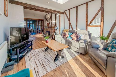 4 bedroom semi-detached house for sale, Rayleigh Road, Leigh-On-Sea SS9