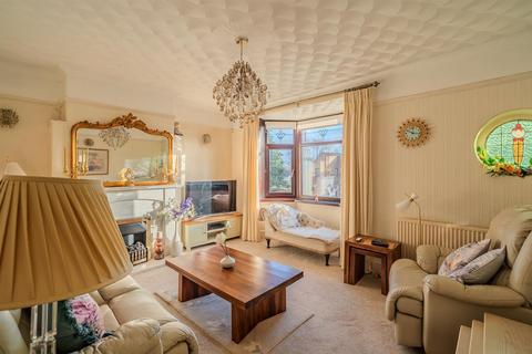 3 bedroom detached bungalow for sale, Usk Road, Pontypool NP4