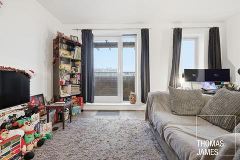 2 bedroom flat for sale, Millicent Grove, London, N13