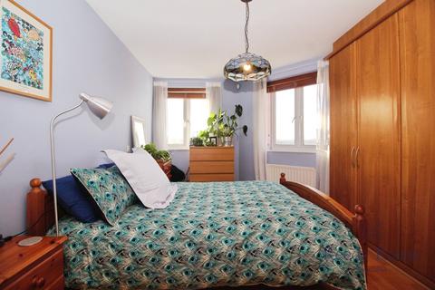 2 bedroom apartment for sale, Quebec Quay, Merseyside L3