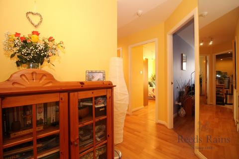 2 bedroom apartment for sale, Quebec Quay, Merseyside L3