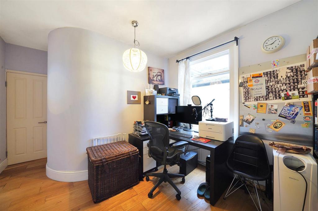 97 Davenport Road - iyr LJt8 ZAi7 BGxg D2t7 Y.jpg