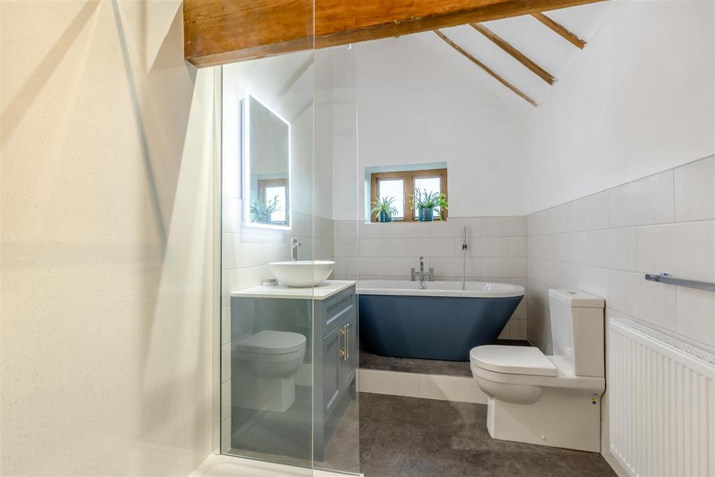 8549356-interior34.jpg