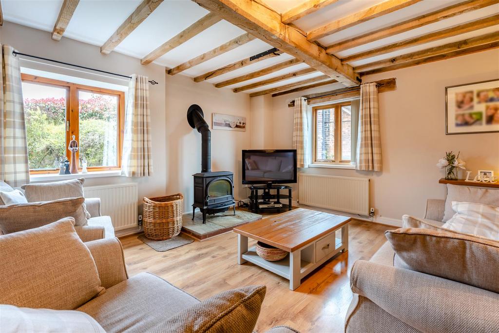 8549356-interior12.jpg