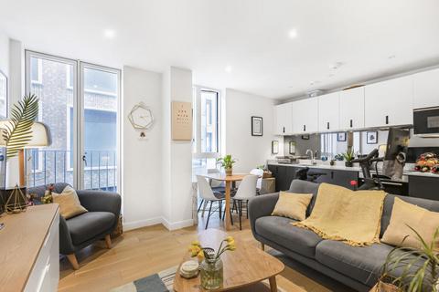 1 bedroom flat for sale, Civic Close, St Albans, AL1