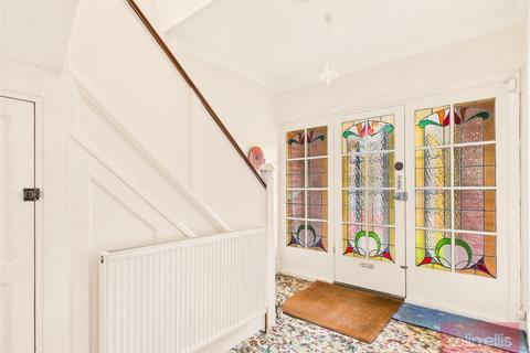 3 bedroom semi-detached house for sale, Scalby Road, Scarborough