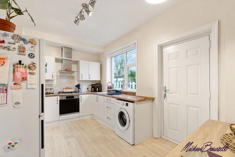 3 bedroom terraced house for sale, Beacon Grove, Bradford BD6