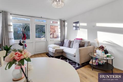 Comber Close, Gladstone Park, London, NW2