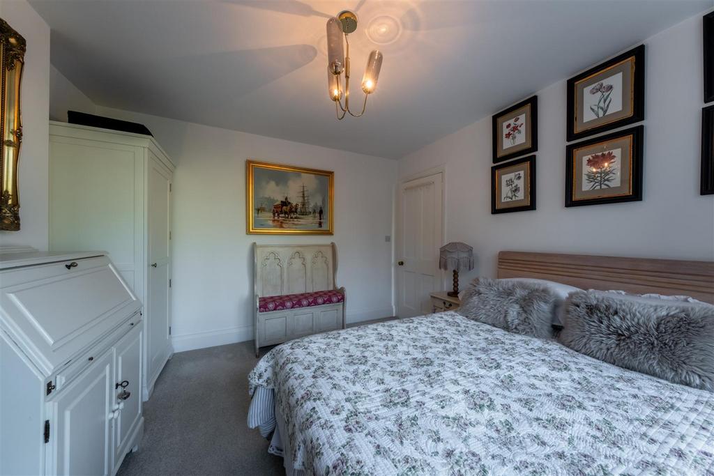 244 London Road-021.jpg