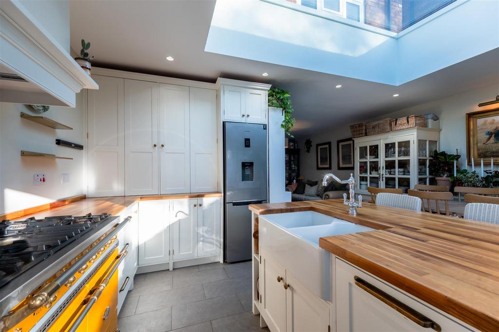 244 London Road-005.jpg