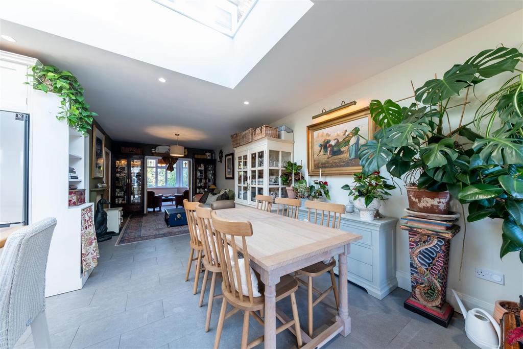 244 London Road-007.jpg