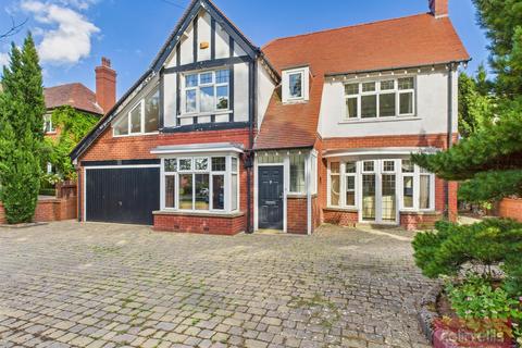 4 bedroom detached house for sale, Stepney Drive, Scarborough