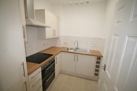 2 bedroom flat to rent, Flat 3, Rothsay House, Newmarket High Street