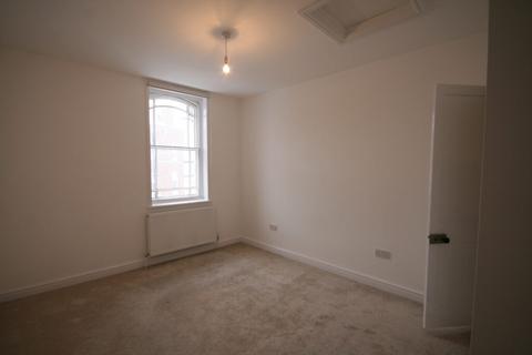 2 bedroom flat to rent, Flat 3, Rothsay House, Newmarket High Street