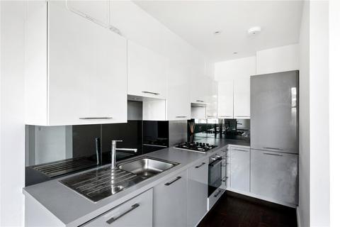 2 bedroom apartment to rent, Queens Drive, London, N4